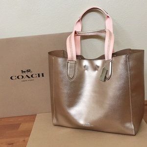 coach derby tote large
